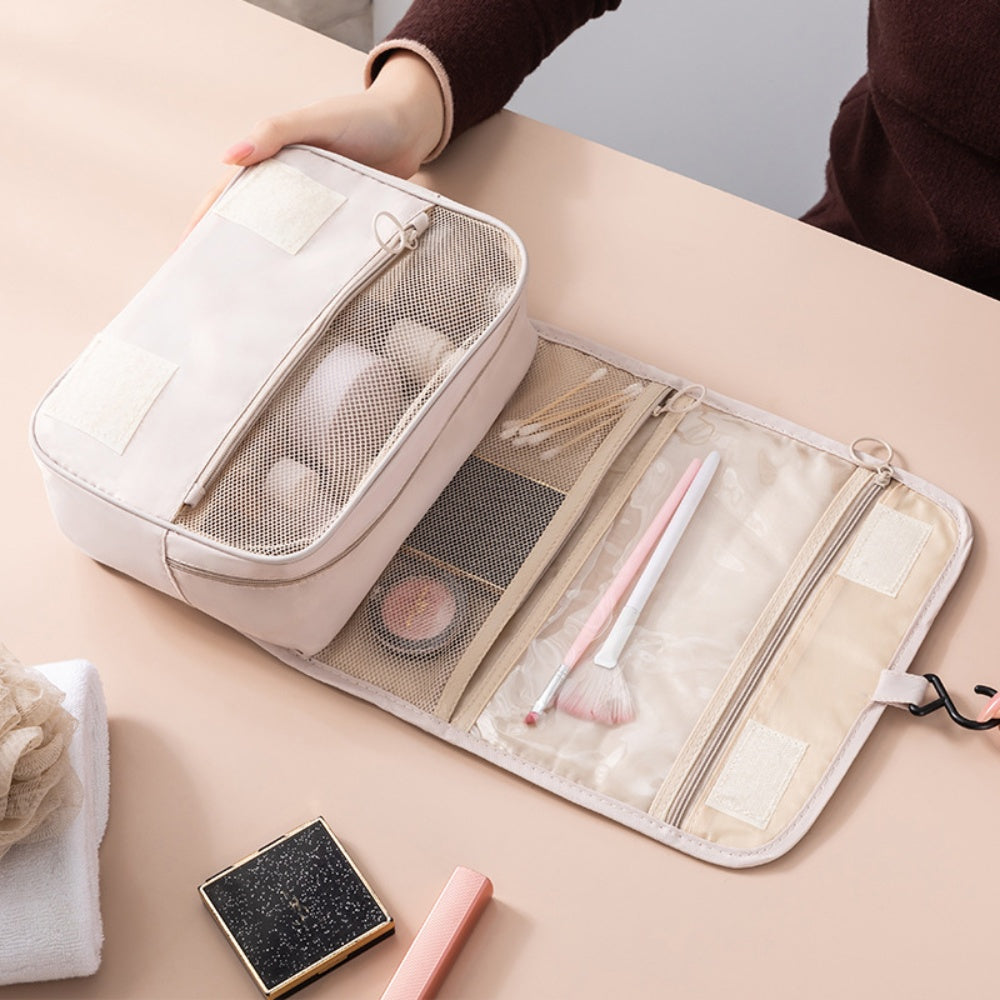 Waterproof Hanging Toiletry Bag – Organised Storage for Travel Essentials